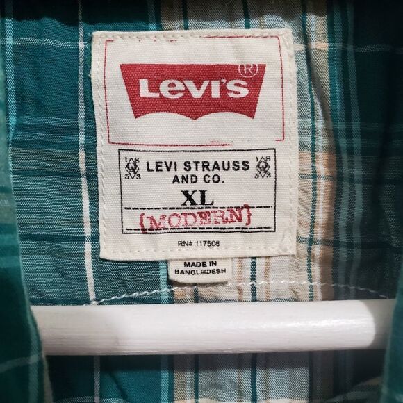 Preowned levis woven plaid button down Shirt size Xl color green/Beige - Picture 9 of 14
